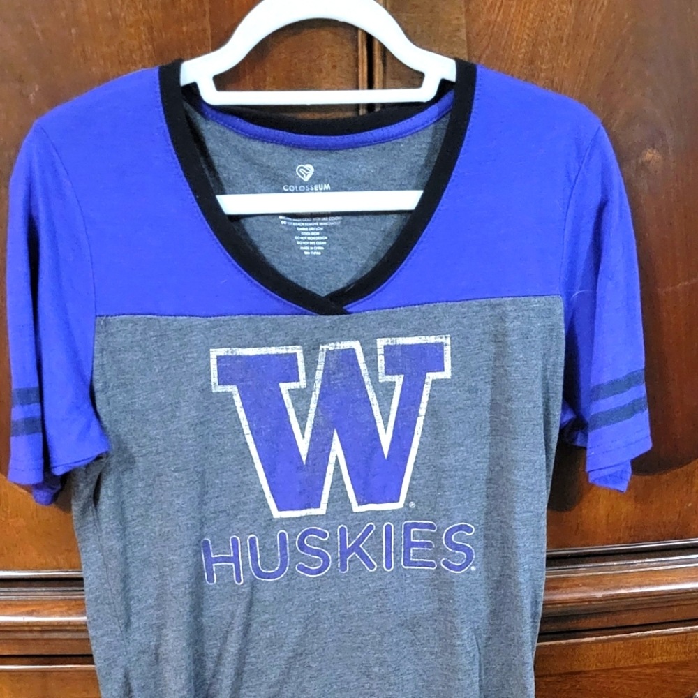 Womens Large UW T-shirt